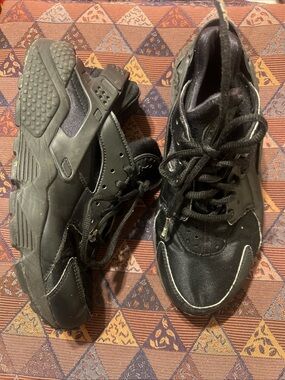 Nike Air Huarache Run Women's Size 7 Running Shoes Black GUC!